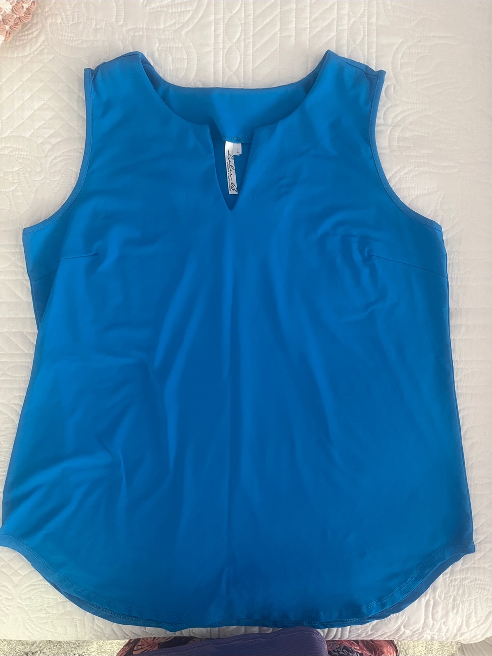Lulu-B: Sleeveless V-Neck Women's Top in Bright Blue